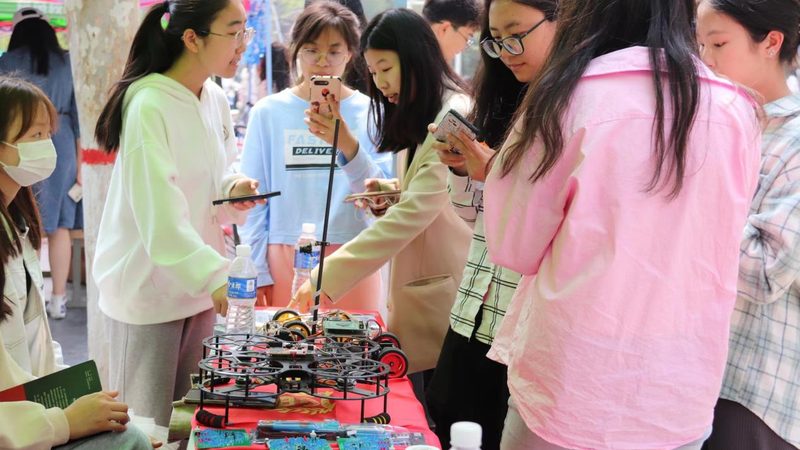 数据仓库报表开发系统：揭秘其核心功能与选型要点